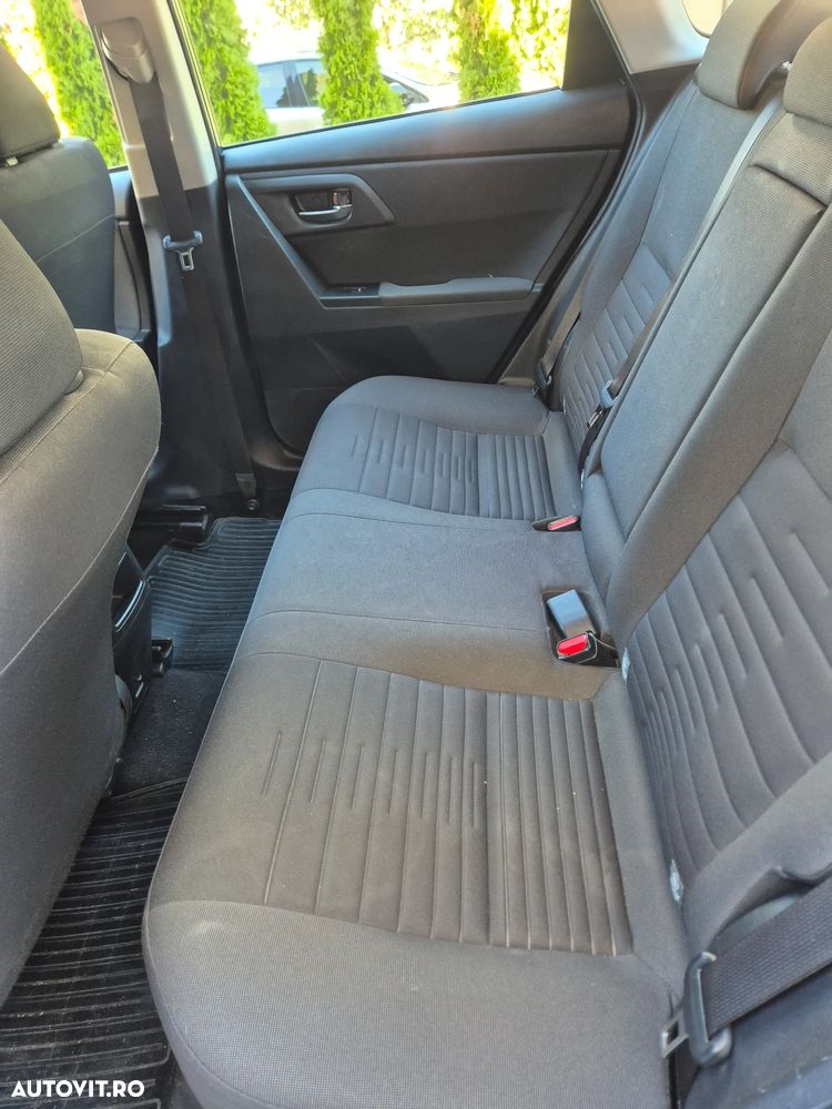 Toyota Auris 1.8 L VVT-i Luna - 10