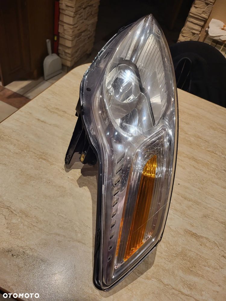 Reflektor Prawy  (H1/H7/PY21W, elektryczny, z silnikiem , kolor kierunkowskazu: biały FORD MONDEO IV 07.10-01.15 VISTEON - 3