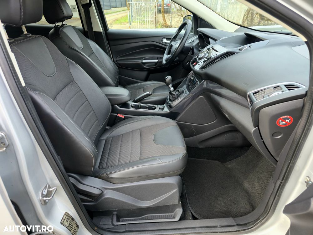 Ford Kuga 2.0 TDCi 2x4 SYNC - 9