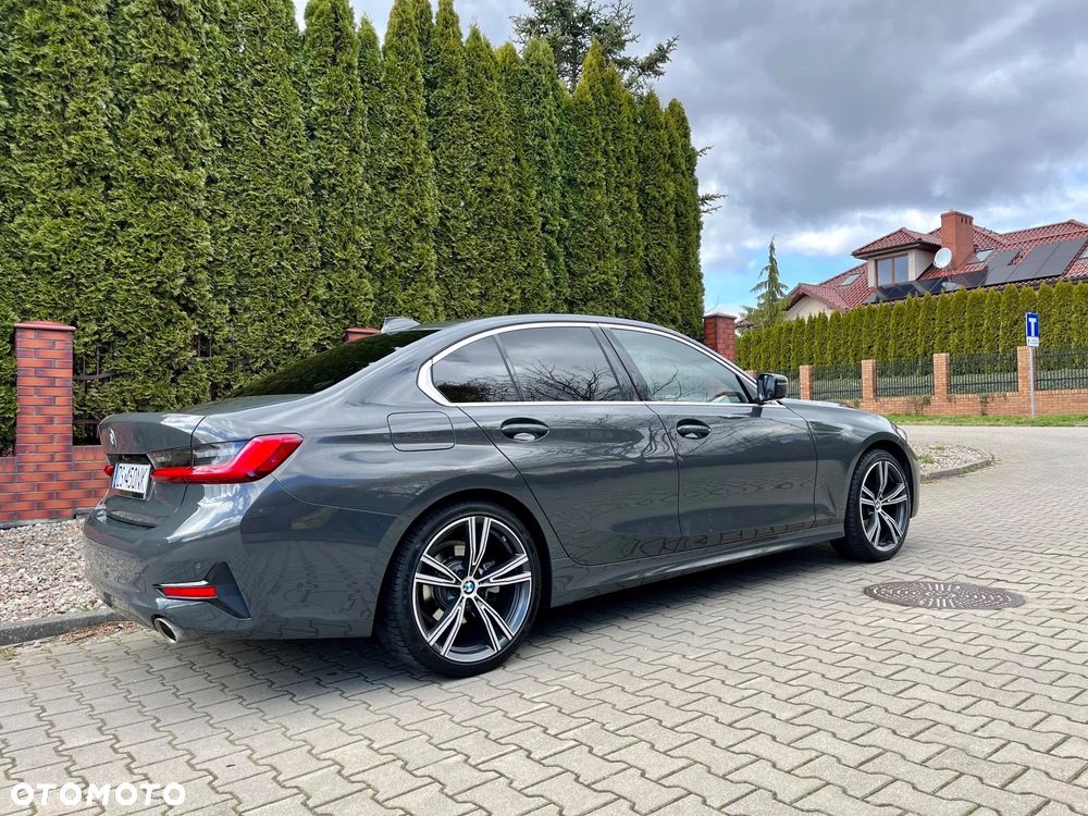 BMW Seria 3 320i M Sport - 1