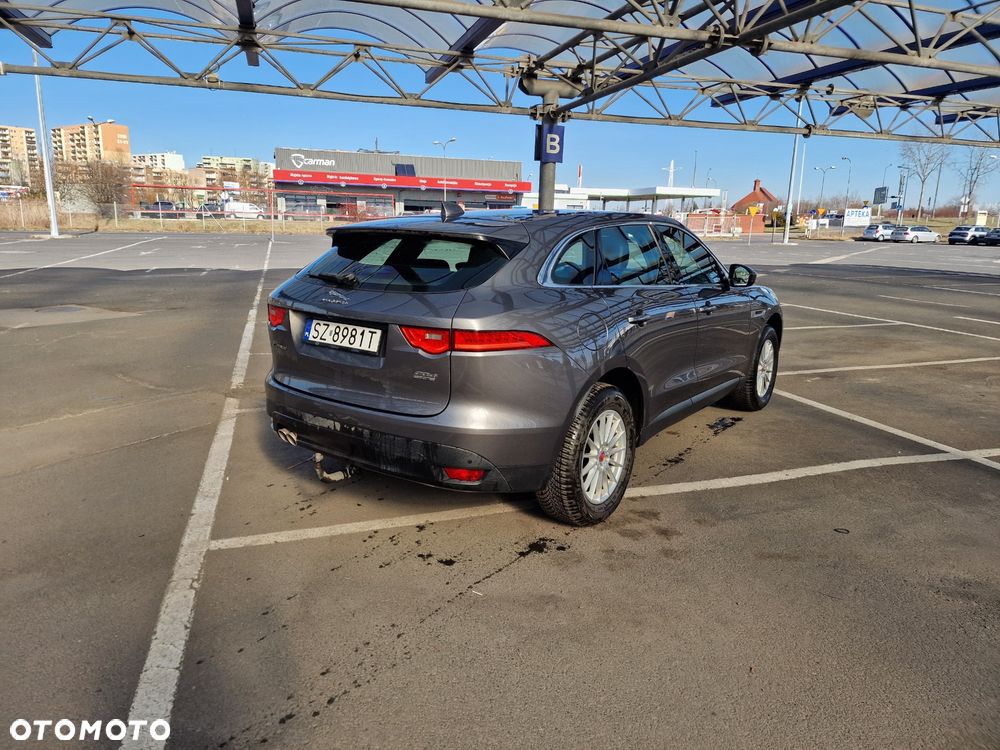 Jaguar F-Pace - 7