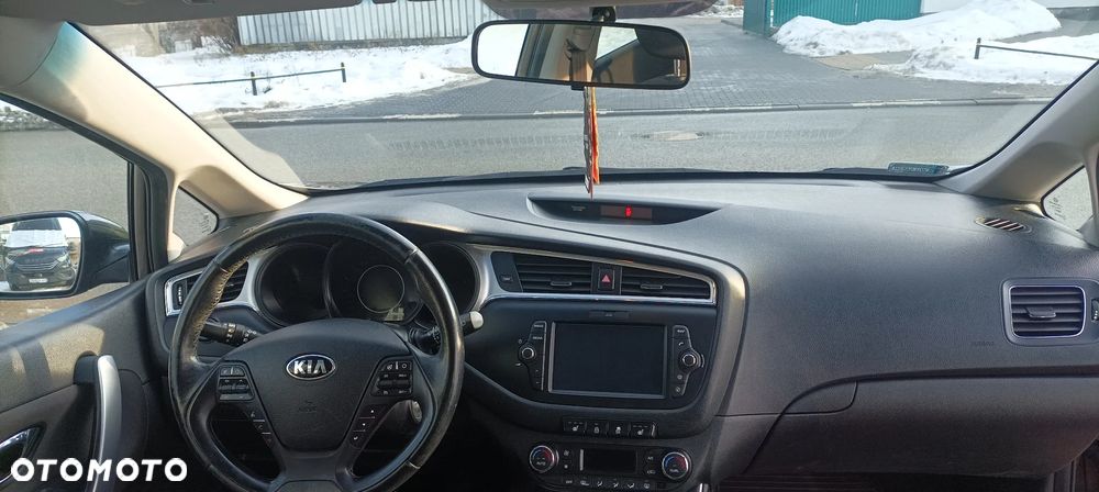 Kia Ceed 1.6 GDI Smart Plus - 6