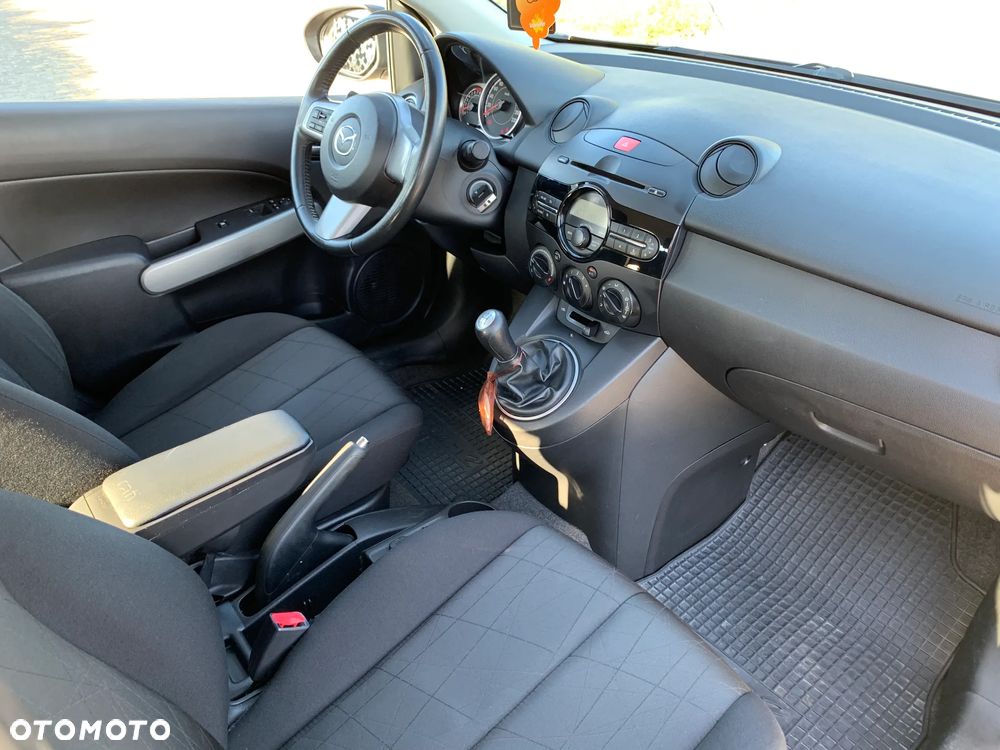Mazda 2 - 21