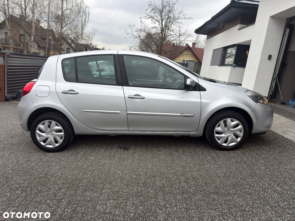 Renault Clio 1.2 16V Alize Euro5 - 8