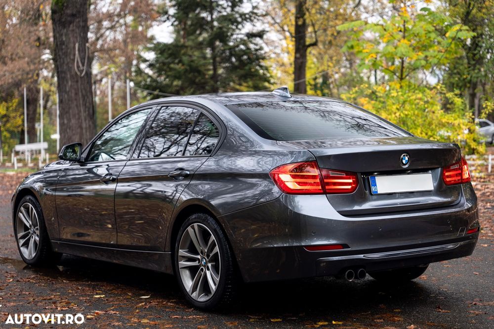 BMW Seria 3 328i Aut. Sport Line - 3