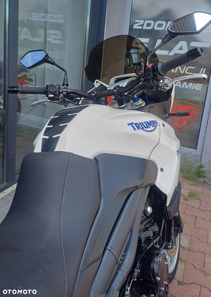 Triumph Tiger - 17