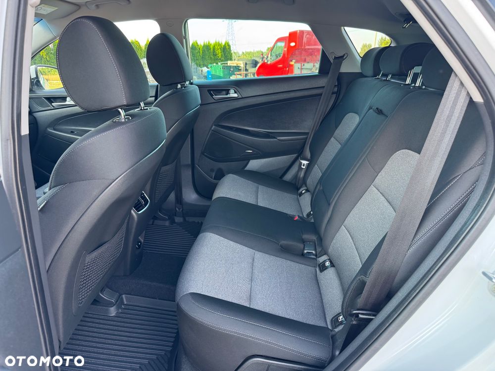 Hyundai Tucson blue 1.6 CRDi 2WD DCT Premium - 18