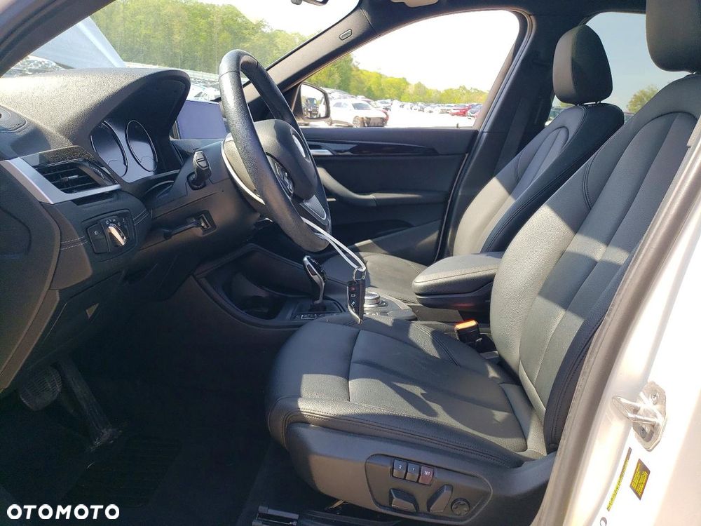 BMW X1 - 8