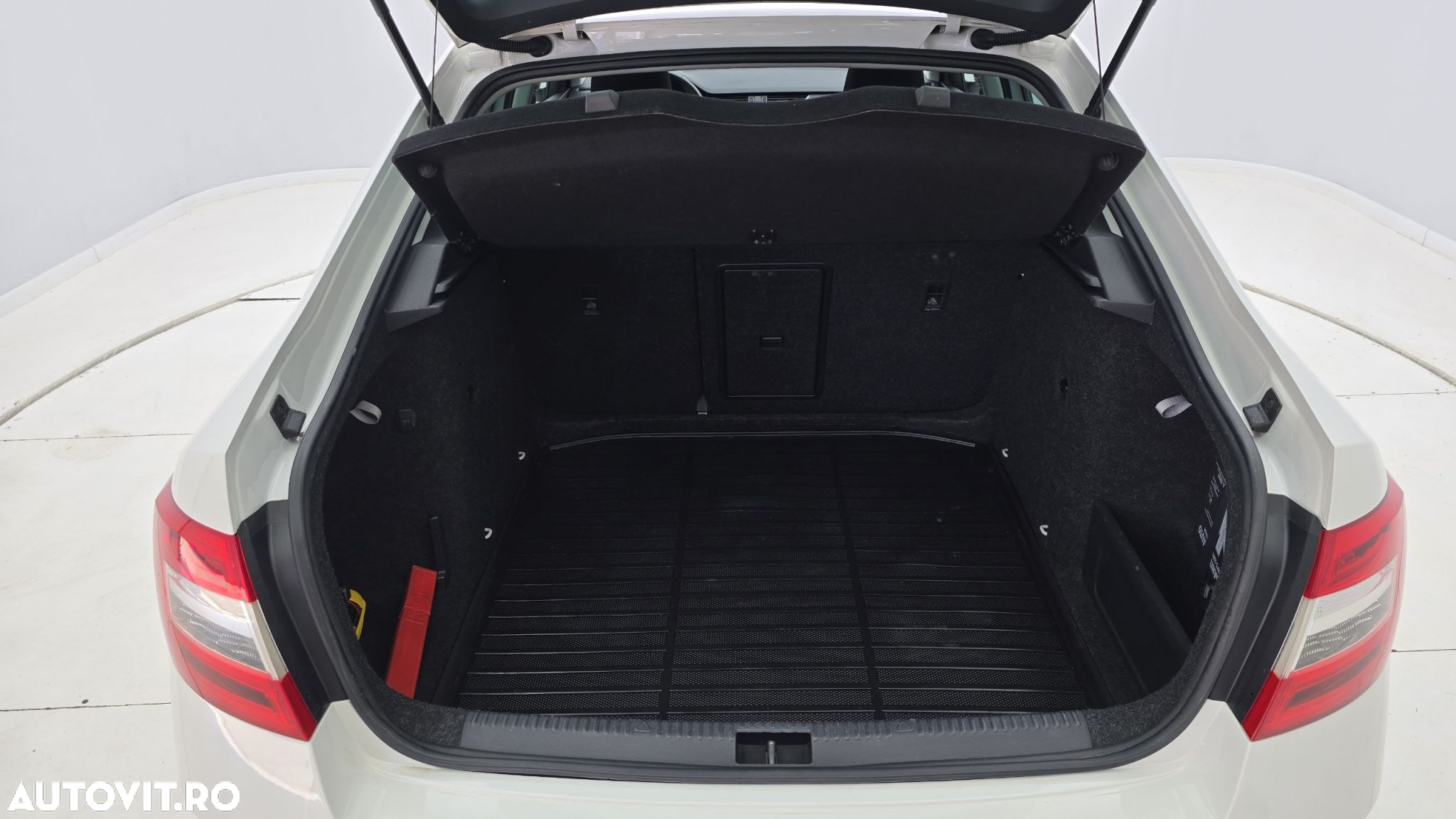 Skoda Octavia 1.6 TDI Ambition - 25