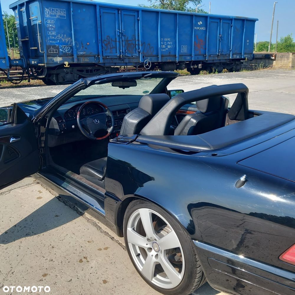 Mercedes-Benz SL - 16