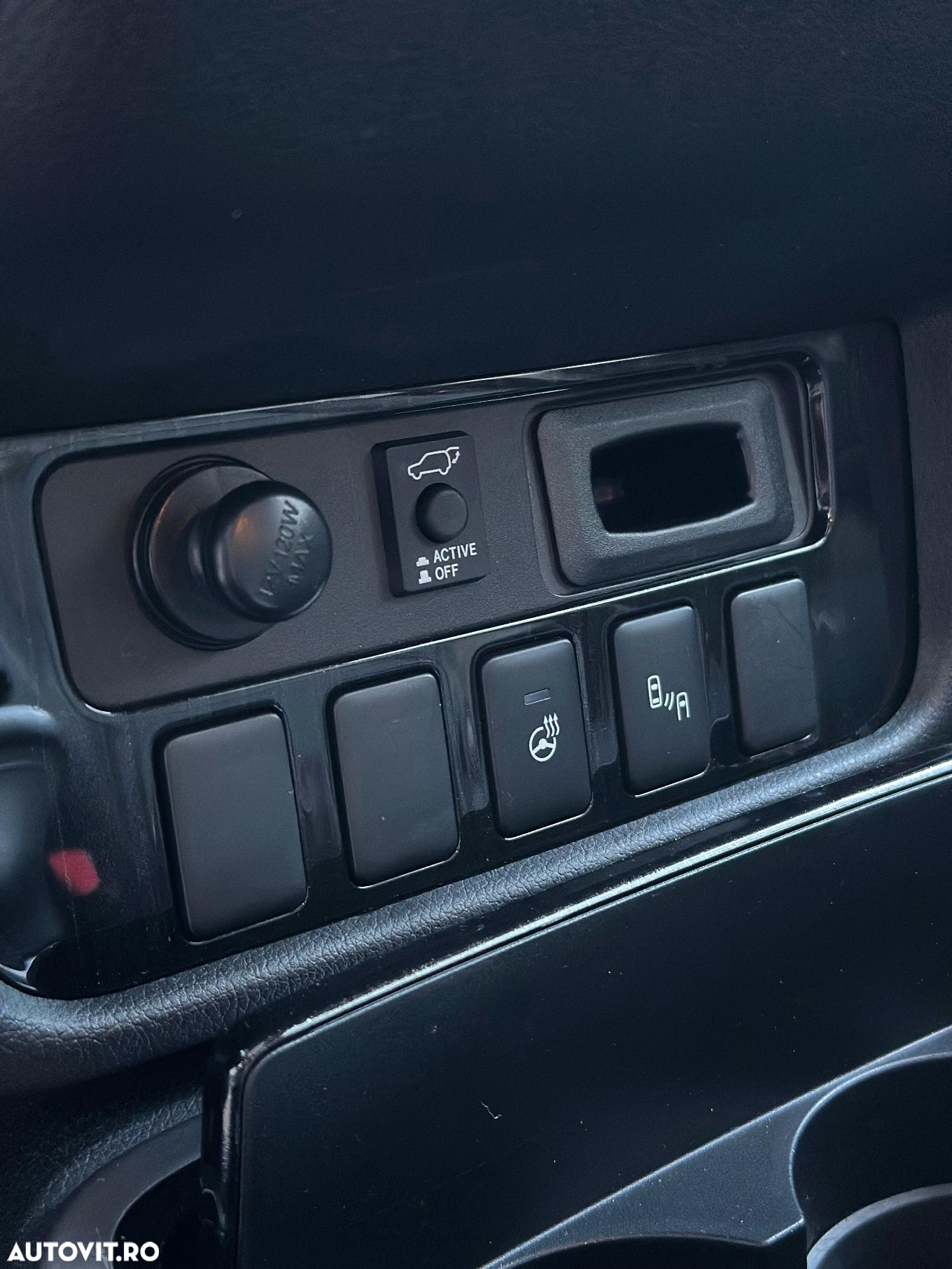Mitsubishi Outlander 2.0 4WD Plug-In Hybrid Top - 11