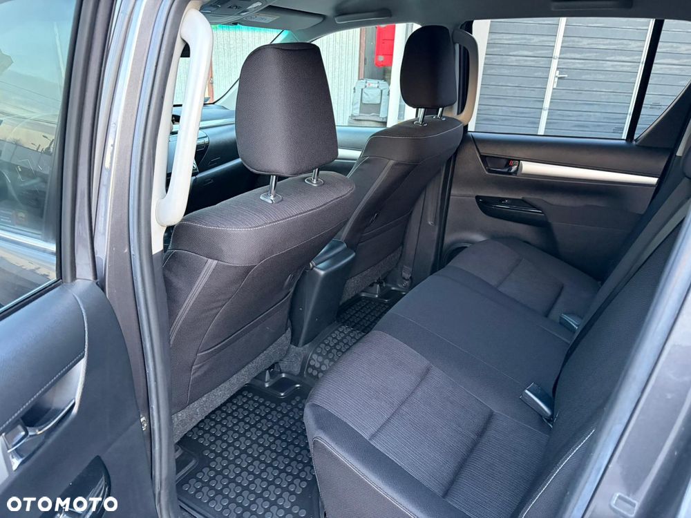 Toyota Hilux 2.8 D-4D Double Cab SR5+ 4x4 - 11