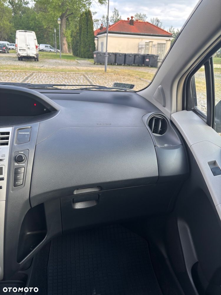 Toyota Yaris 1.4 D-4D Luna - 15