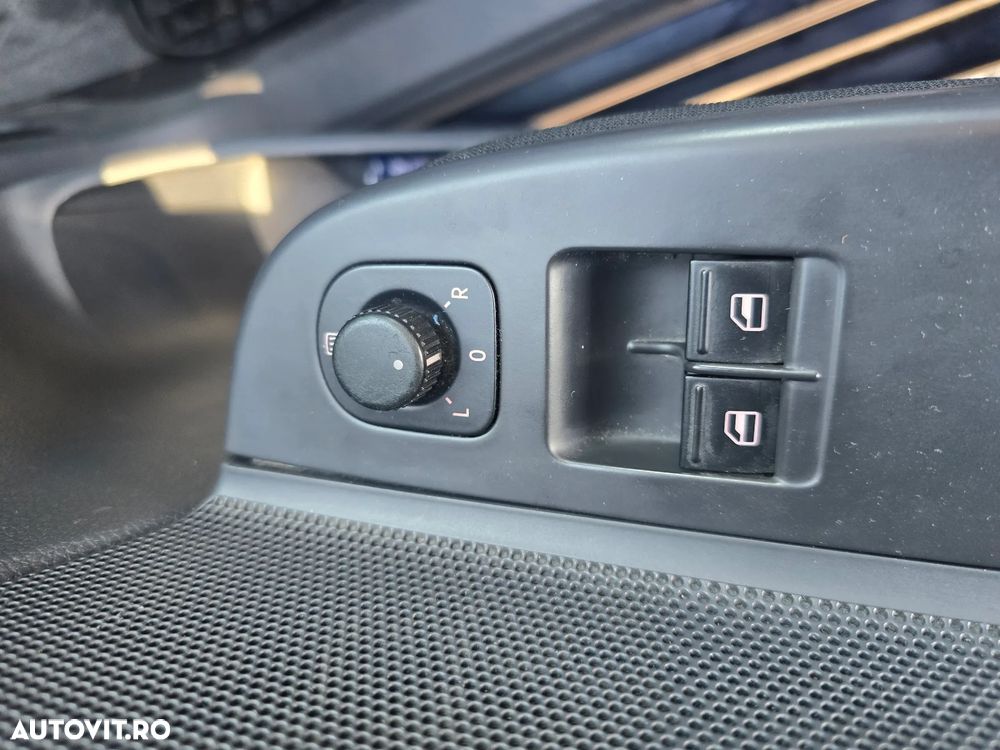 Volkswagen Golf - 12