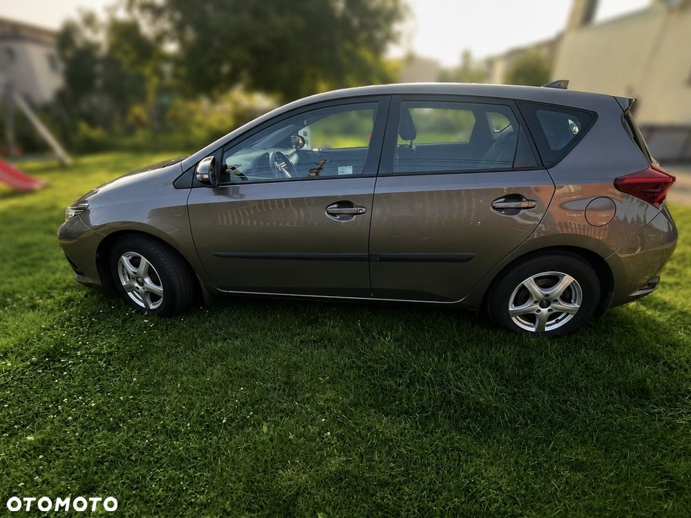 Toyota Auris 1.33 VVT-i Active - 3