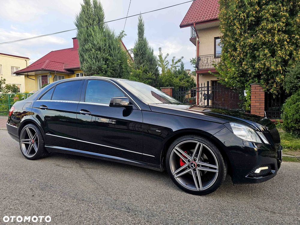 Mercedes-Benz Klasa E 200 BlueEFFICIENCY 7G-TRONIC Avantgarde - 7