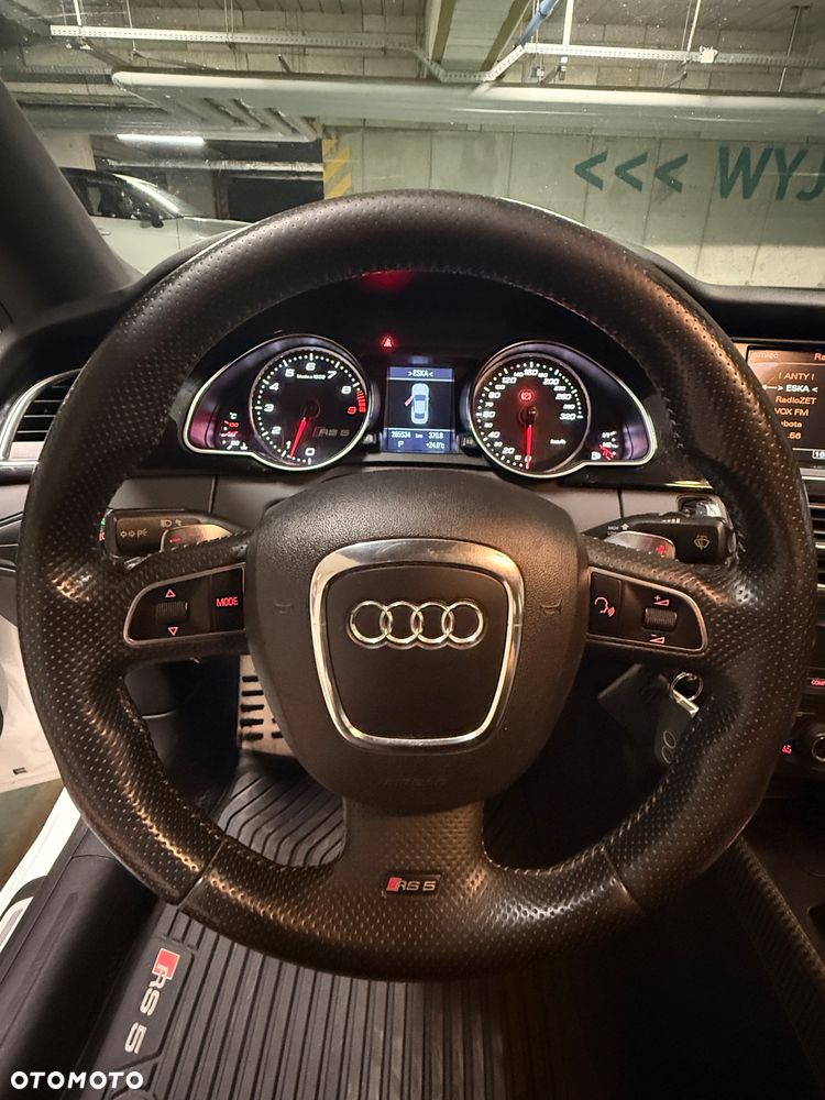 Audi RS5 Coupé Standard - 22
