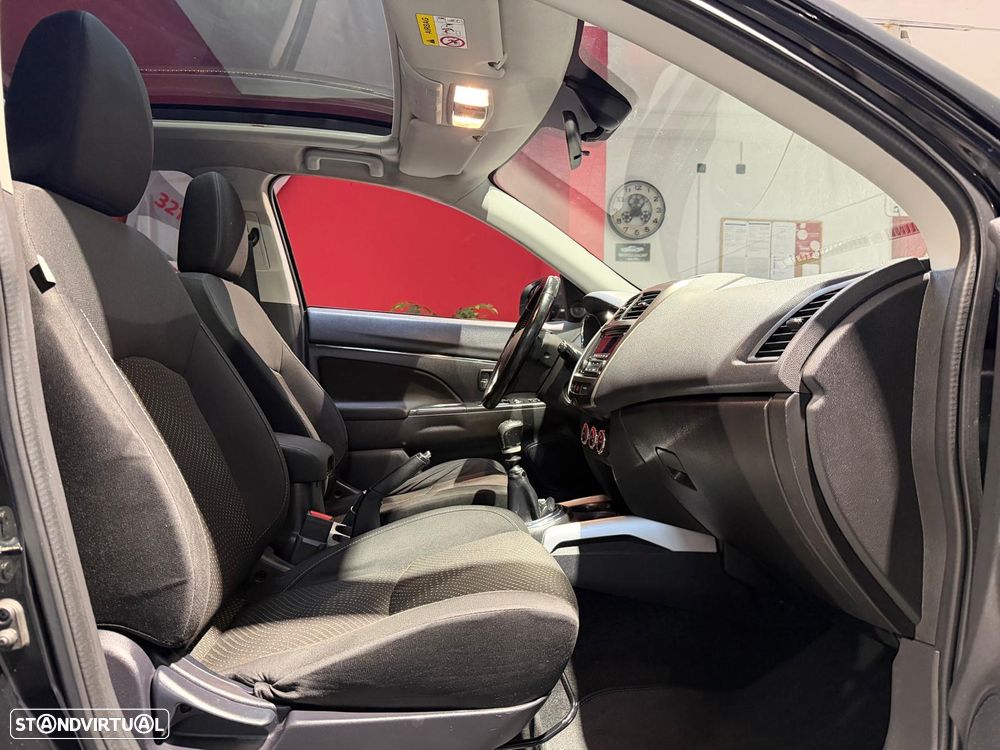 Mitsubishi ASX 1.8 DI-D Instyle - 11