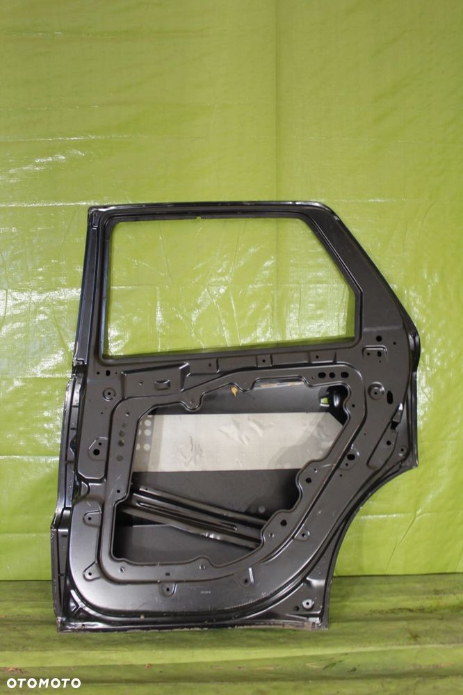 Drzwi Dodge Durango III po 2010r. tył prawy - 2