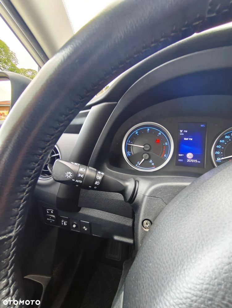 Toyota Corolla 1.4 D-4D Comfort - 22