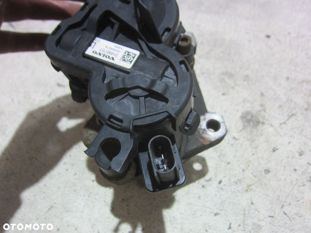 VOLVO XC90 II XC 90 2.0 T6 LEWY TYLNY SILNICZEK ZACISK HAMULCOWY 31471267 - 5
