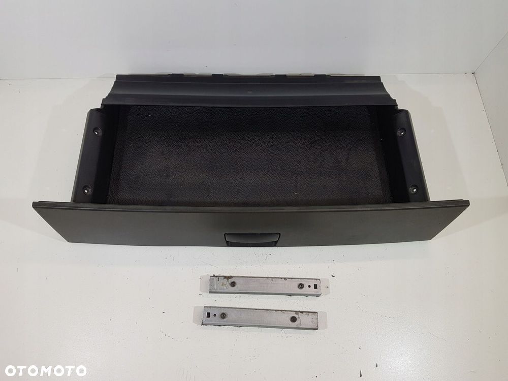 SZUFLADA PÓŁKA SCHOWEK KABINY MAN TGX EURO5 - 2