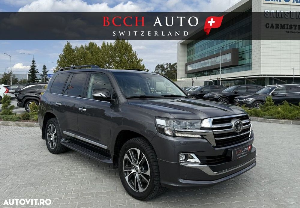 Toyota Land Cruiser - 2