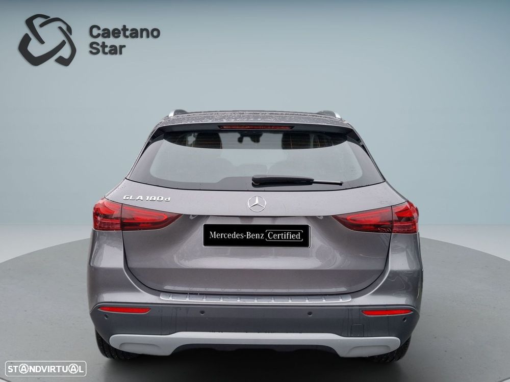 Mercedes-Benz GLA 180 d - 7