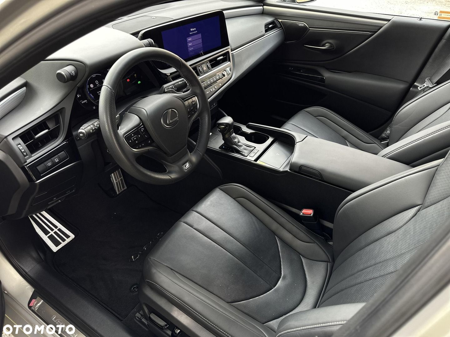 Lexus ES - 14