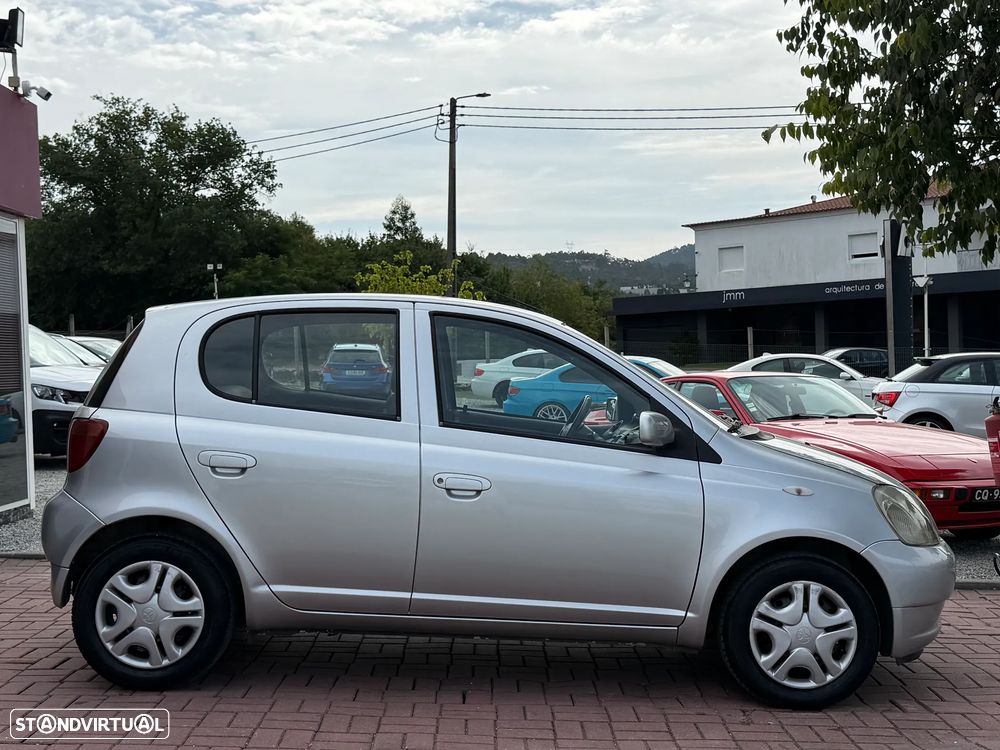 Toyota Yaris 1.0 Sol ABS+CD - 6