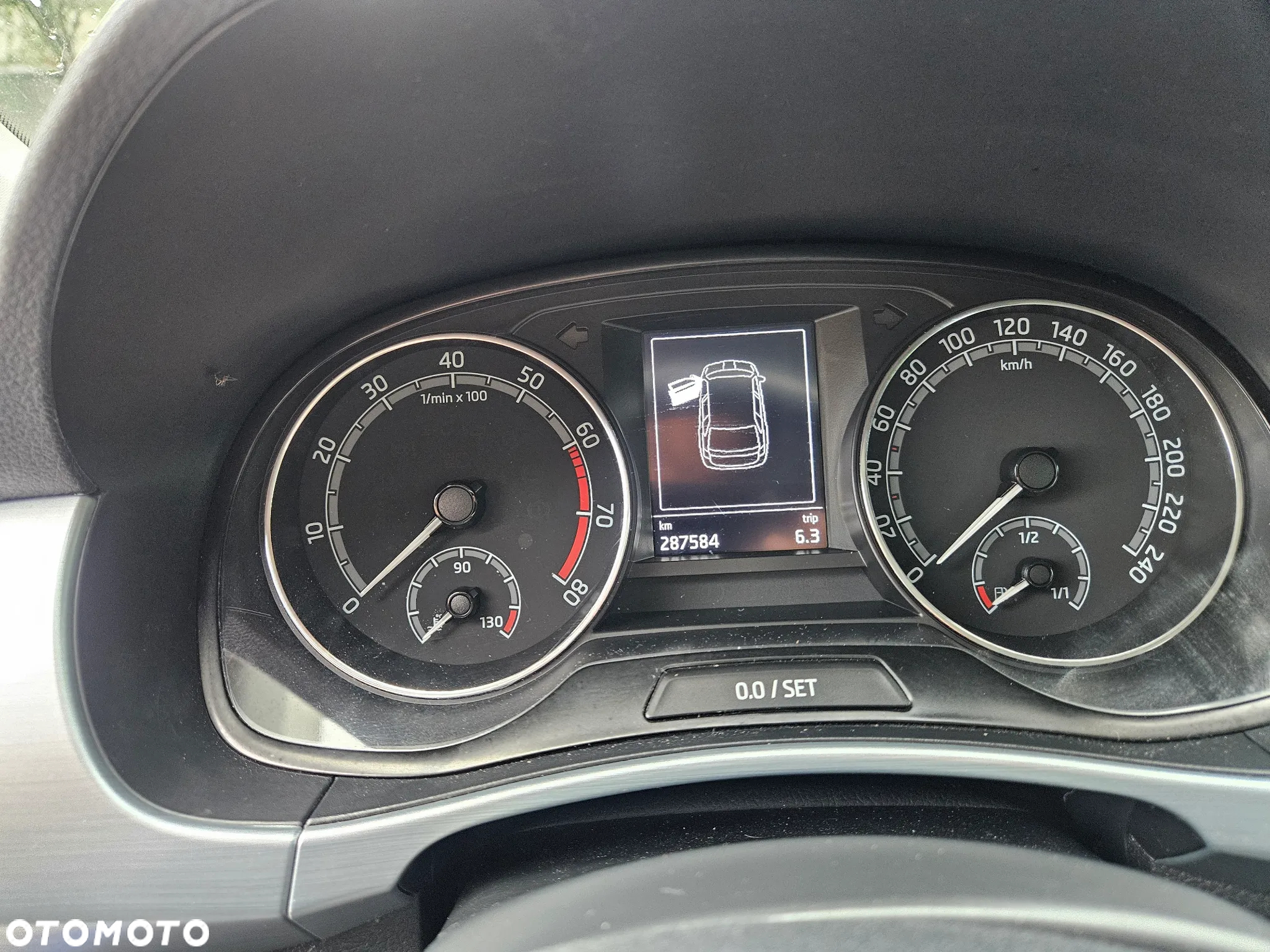 Skoda Fabia 1.0 Ambition - 10