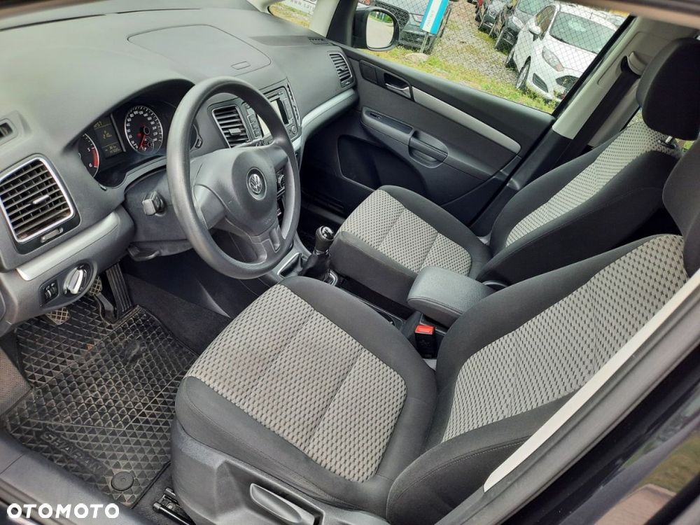 Volkswagen Sharan - 16