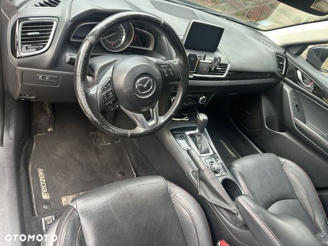 Mazda 3 - 8