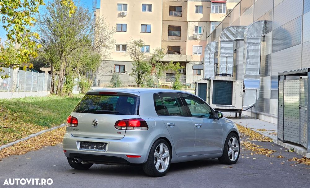 Volkswagen Golf 1.4 TSI Highline DSG - 16