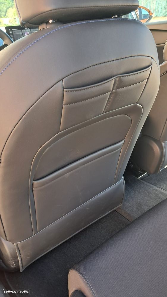 MG MG4 64 kWh Luxury - 29