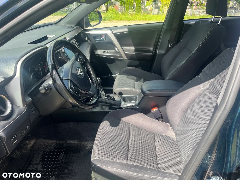 Toyota RAV4 2.0 D-4D Premium 4x2 - 9