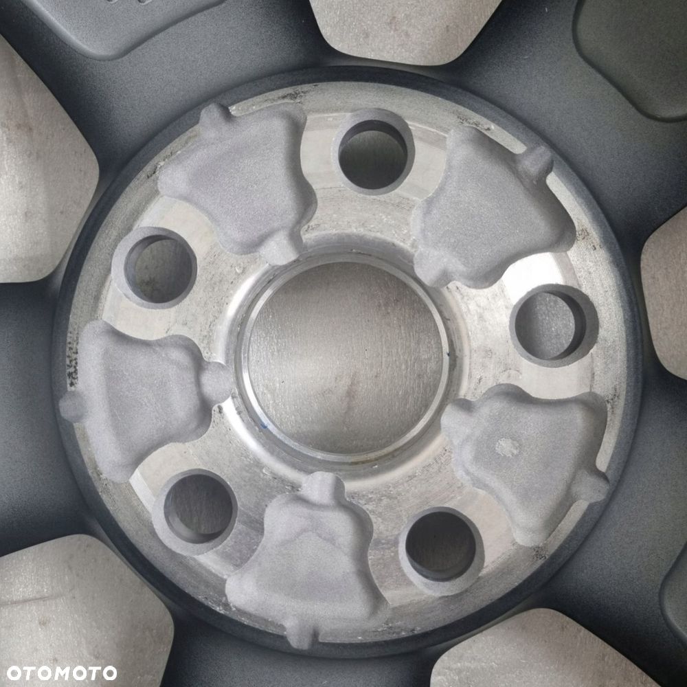 FELGA LEXUS UX ET45 5X114,3 7X18 18 60,1 - 10