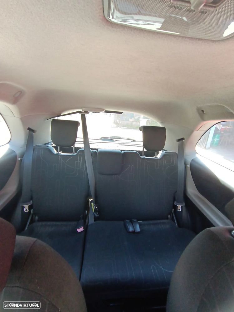 Toyota Yaris 1.4 D-4D - 6