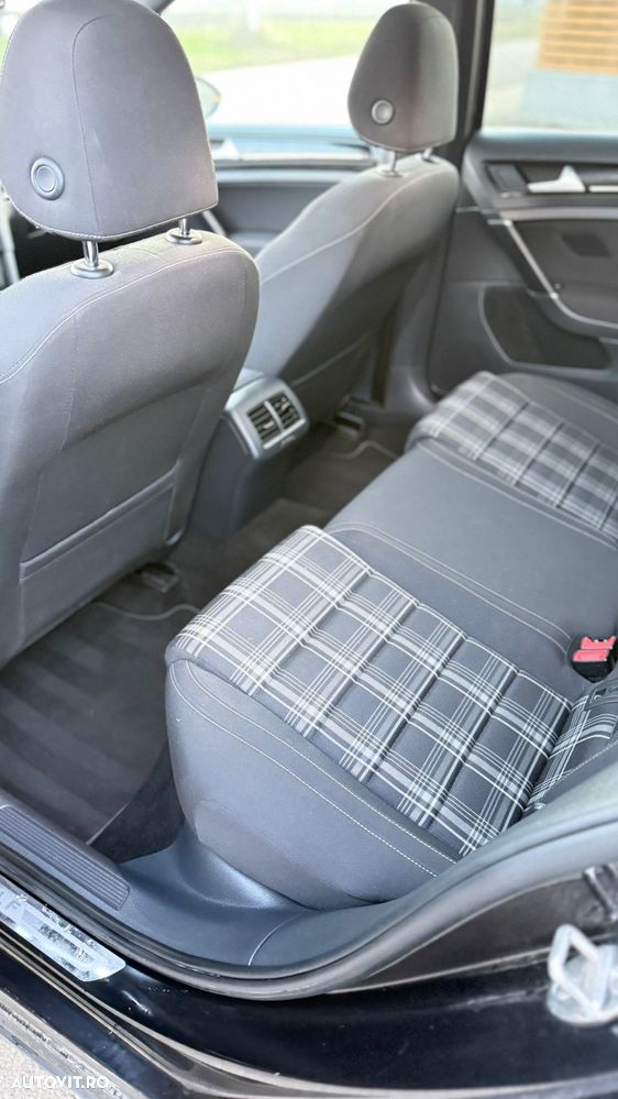 Volkswagen Golf 2.0 TDI DPF BMT GTD - 13