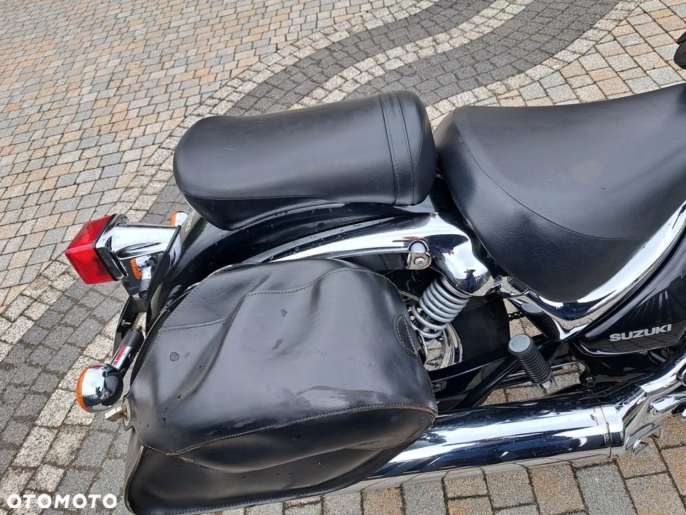 Suzuki Intruder - 15