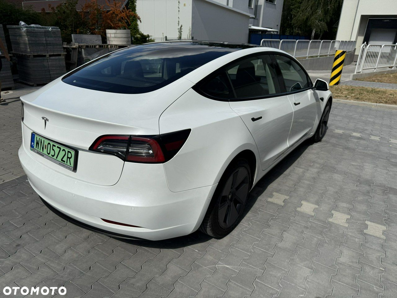 Tesla Model 3 - 11