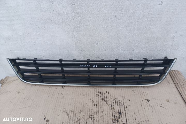 GRILA RADIATOR FATA Volkswagen VW Passat  seria - 1