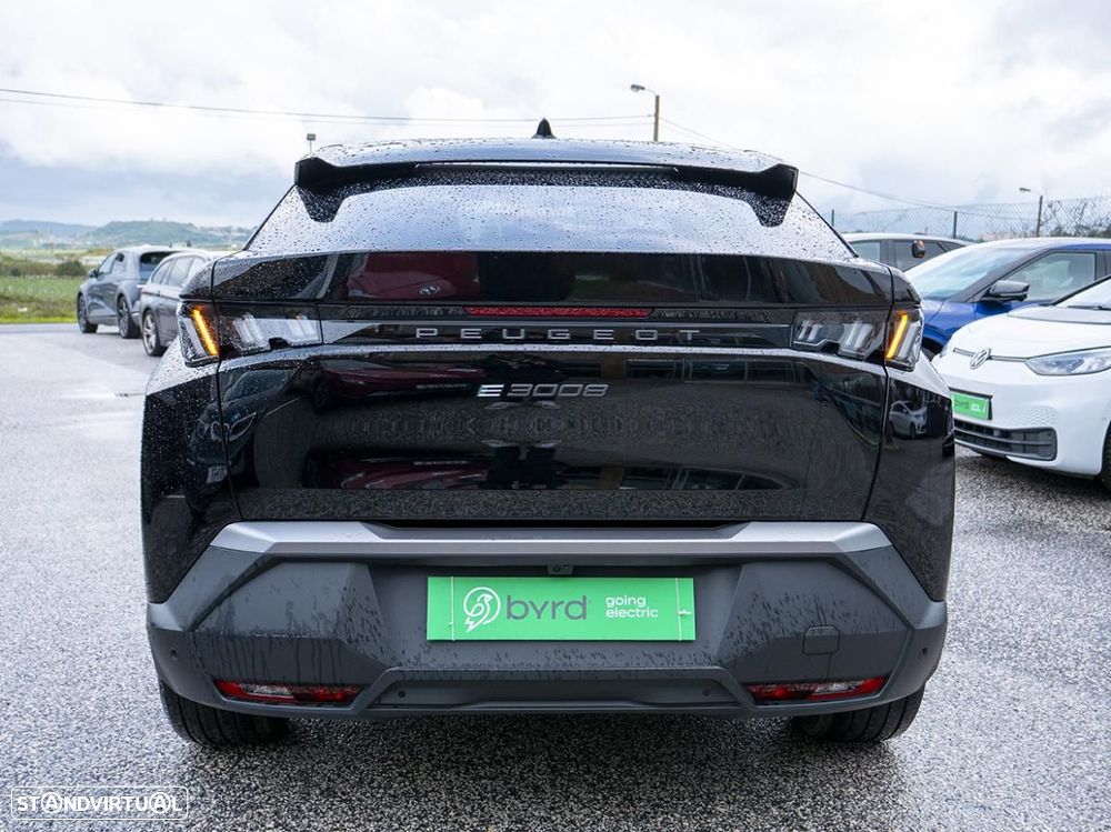 Peugeot E-3008 73 kWh Allure - 11