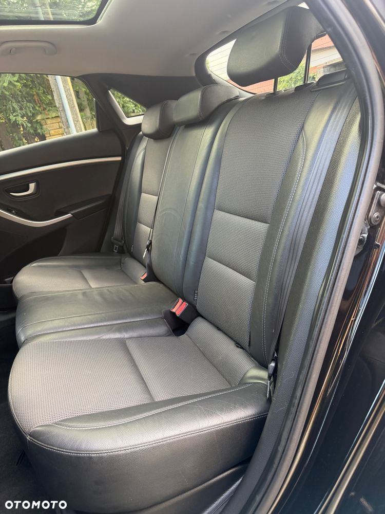 Hyundai i30 1.6 GDI Premium - 20