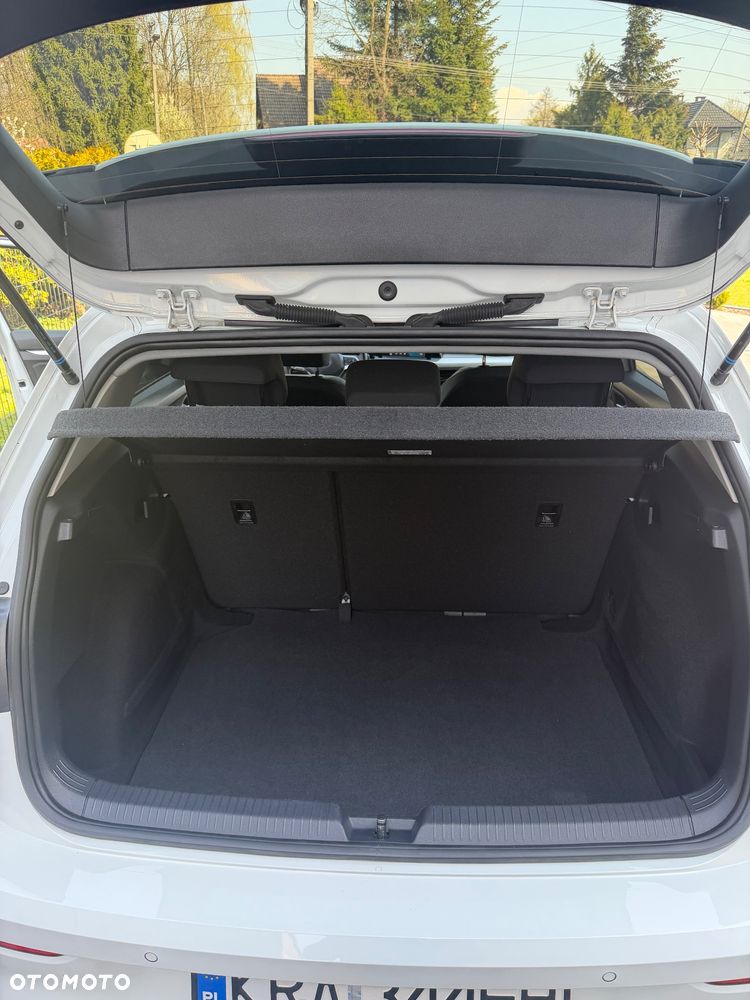 Volkswagen Golf - 12