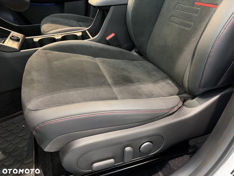 Hyundai Kona - 8