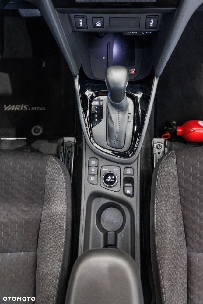 Toyota Yaris Cross Hybrid 1.5 Style AWD - 33