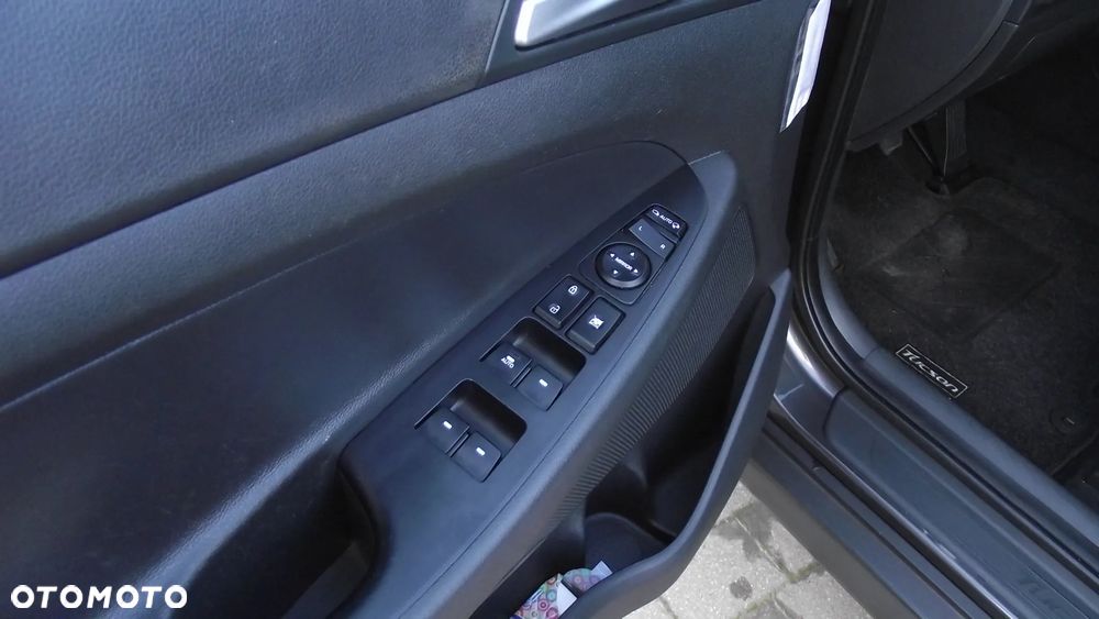 Hyundai Tucson 1.6 GDI BlueDrive Design 2WD - 15