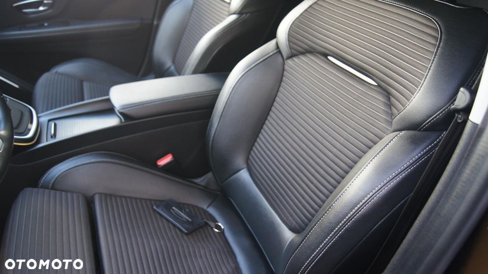 Renault Grand Scenic - 17