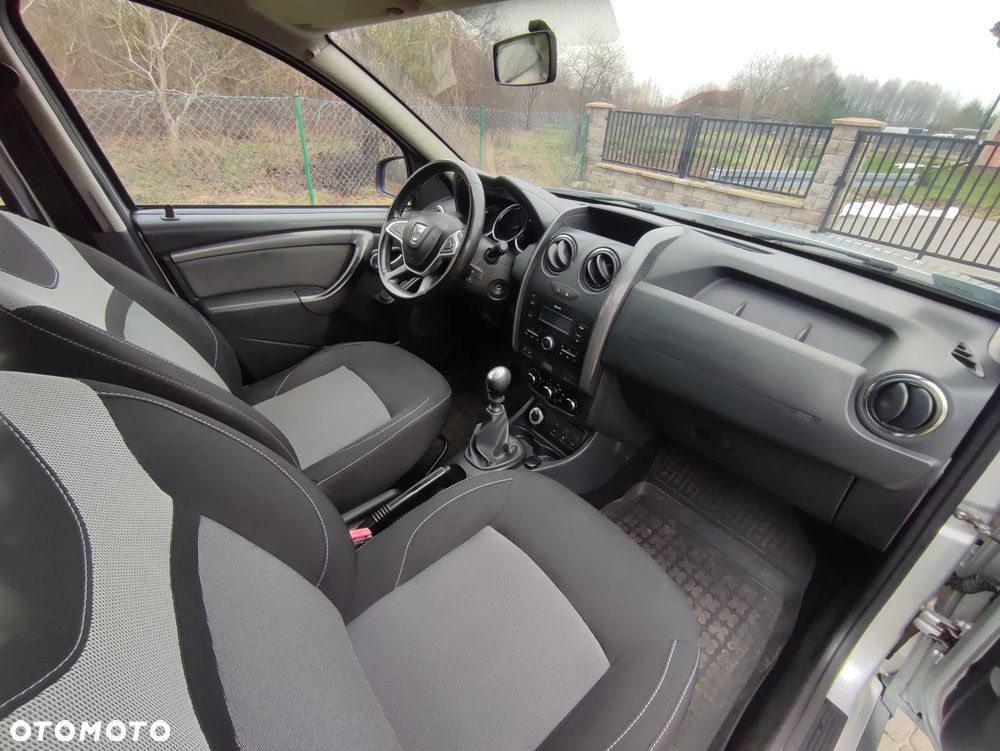 Dacia Duster 1.5 dCi Laureate 4x4 - 17